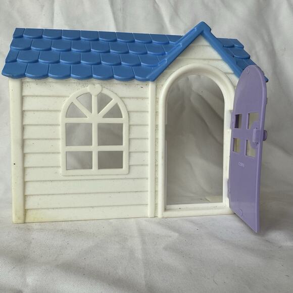 Barbie Kelly Club Dollhouse Cottage Purple Door Blue Roof Mattel - Picture 2 of 5